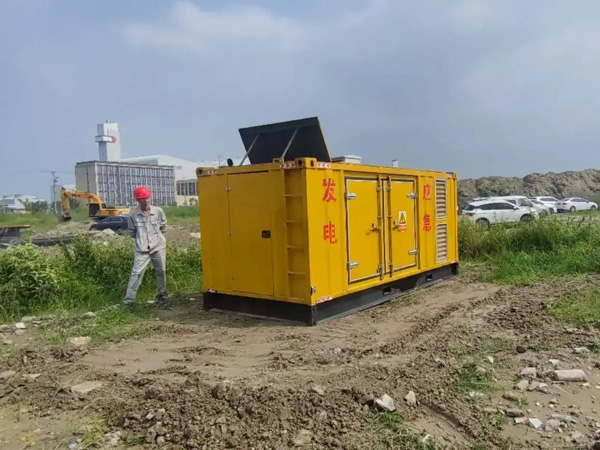衢州200KW柴油发电机机组每小时的油耗量受哪些因素影响？